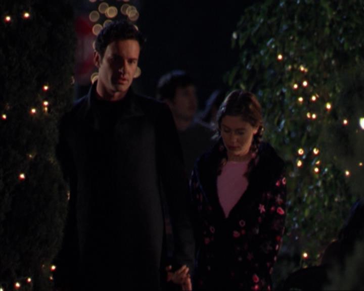 Charmed-Online-dot-319TheDemonWhoCameInFromTheCold0133.jpg