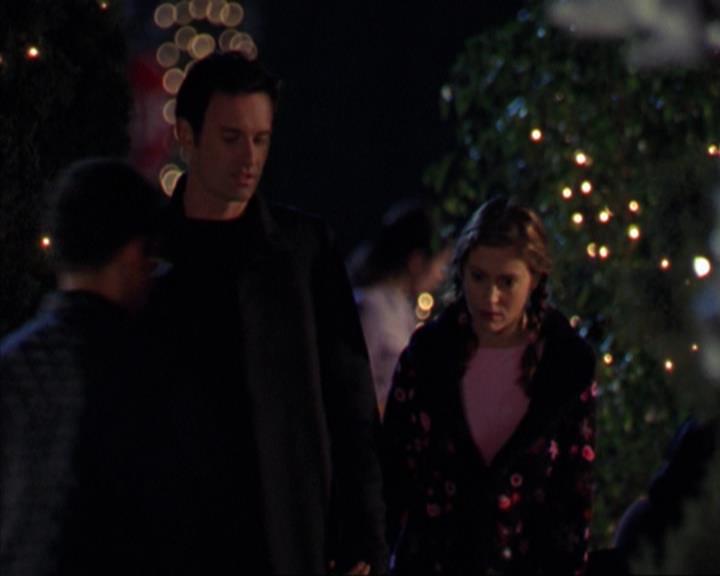 Charmed-Online-dot-319TheDemonWhoCameInFromTheCold0135.jpg