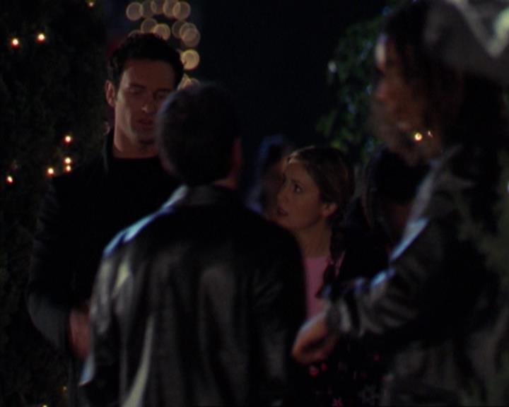 Charmed-Online-dot-319TheDemonWhoCameInFromTheCold0137.jpg