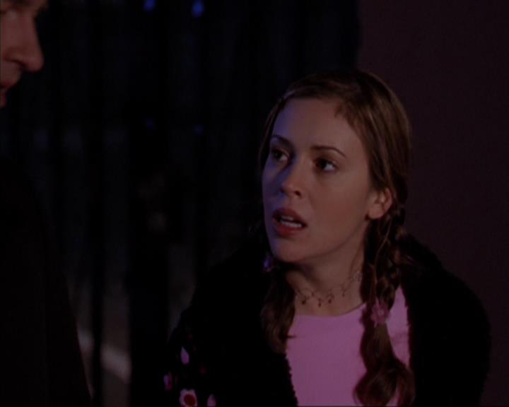 Charmed-Online-dot-319TheDemonWhoCameInFromTheCold0146.jpg