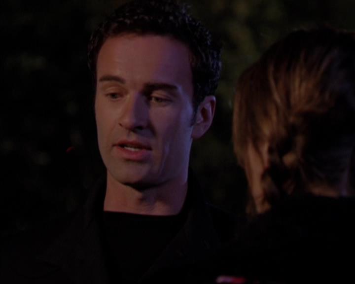 Charmed-Online-dot-319TheDemonWhoCameInFromTheCold0165.jpg