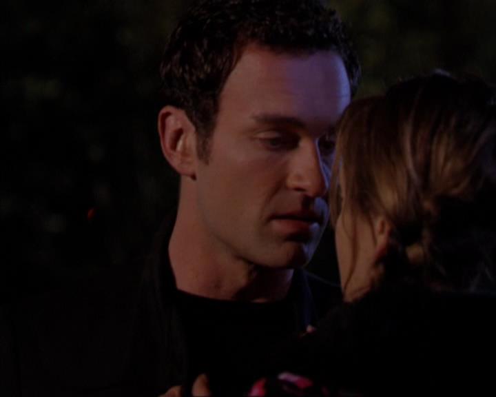 Charmed-Online-dot-319TheDemonWhoCameInFromTheCold0167.jpg
