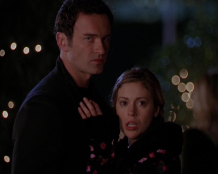 Charmed-Online-dot-319TheDemonWhoCameInFromTheCold0182.jpg