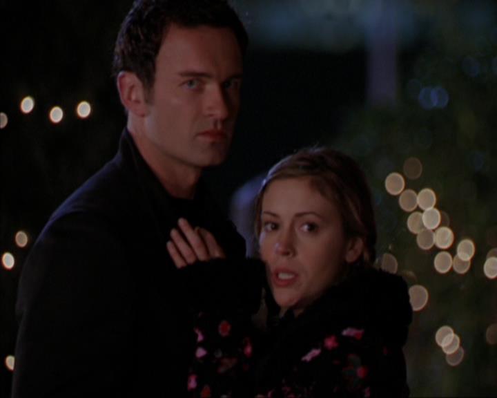 Charmed-Online-dot-319TheDemonWhoCameInFromTheCold0186.jpg