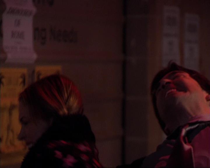 Charmed-Online-dot-319TheDemonWhoCameInFromTheCold0204.jpg