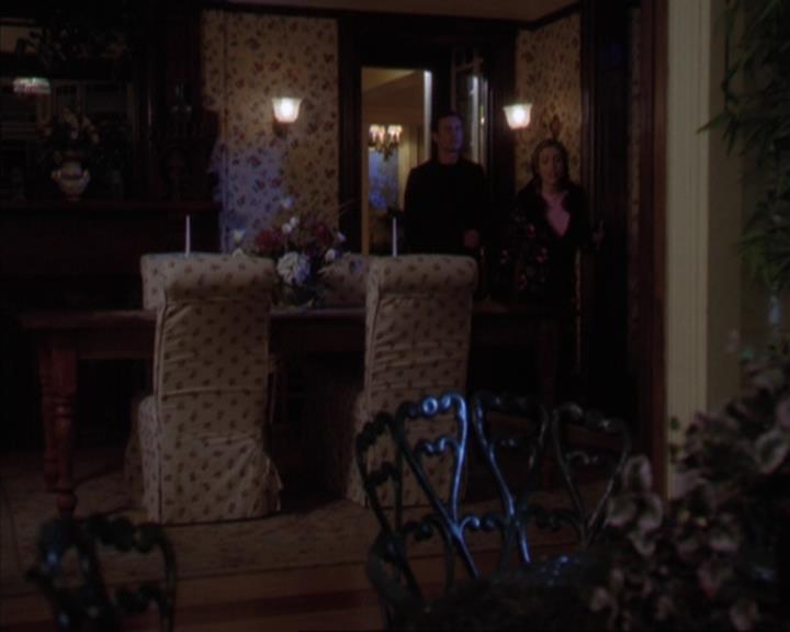 Charmed-Online-dot-319TheDemonWhoCameInFromTheCold0314.jpg