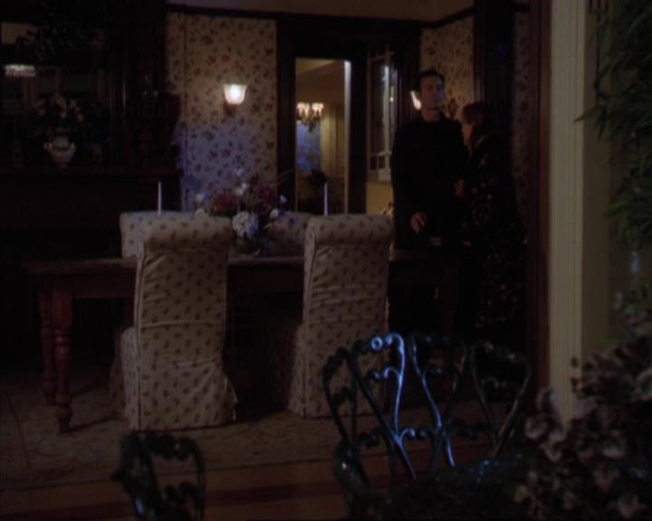 Charmed-Online-dot-319TheDemonWhoCameInFromTheCold0315.jpg