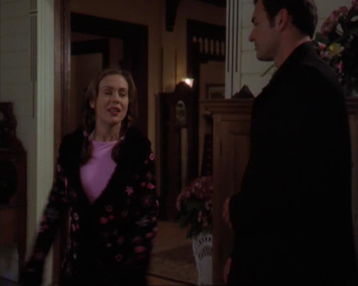 Charmed-Online-dot-319TheDemonWhoCameInFromTheCold0324.jpg