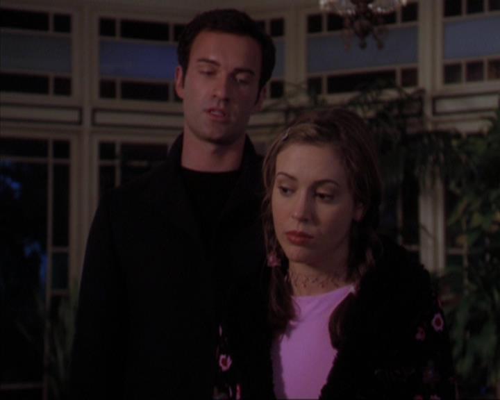 Charmed-Online-dot-319TheDemonWhoCameInFromTheCold0339.jpg