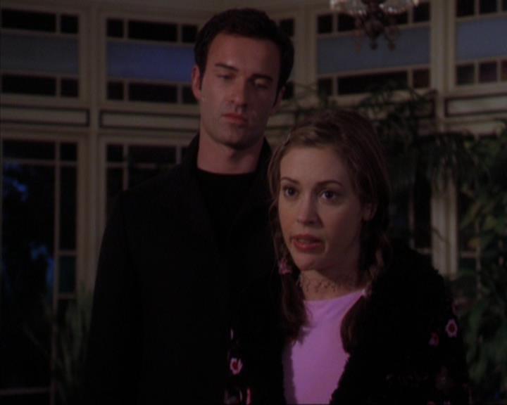 Charmed-Online-dot-319TheDemonWhoCameInFromTheCold0341.jpg