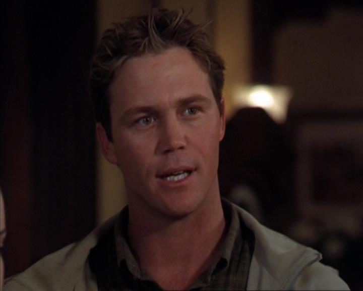 Charmed-Online-dot-319TheDemonWhoCameInFromTheCold0366.jpg