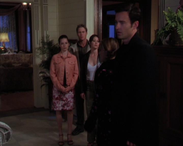 Charmed-Online-dot-319TheDemonWhoCameInFromTheCold0373.jpg