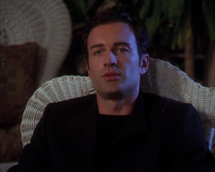 Charmed-Online-dot-319TheDemonWhoCameInFromTheCold0394.jpg