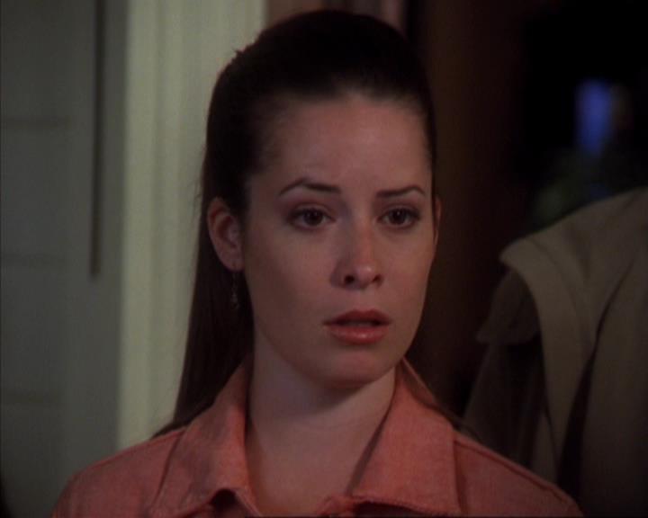 Charmed-Online-dot-319TheDemonWhoCameInFromTheCold0414.jpg