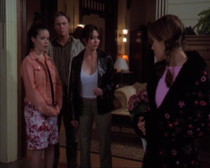Charmed-Online-dot-319TheDemonWhoCameInFromTheCold0427.jpg