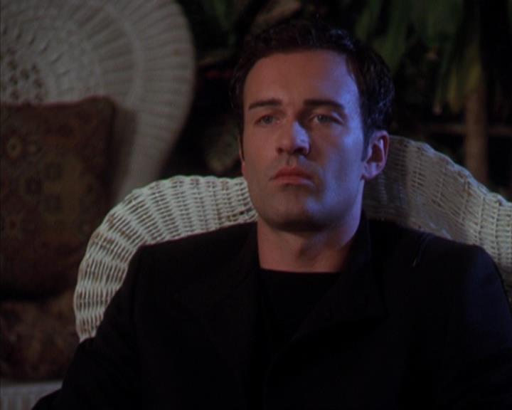 Charmed-Online-dot-319TheDemonWhoCameInFromTheCold0433.jpg