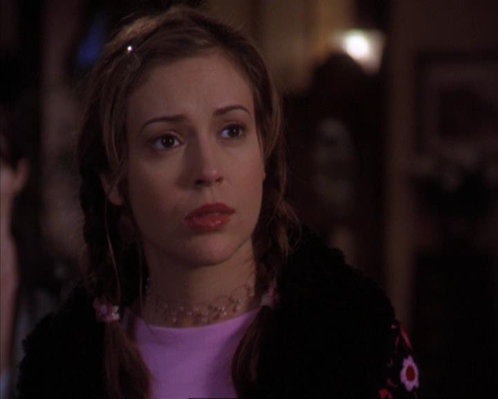 Charmed-Online-dot-319TheDemonWhoCameInFromTheCold0473.jpg Charmed-Online-dot-319TheDemonWhoCameInFromTheCold0473.jpg