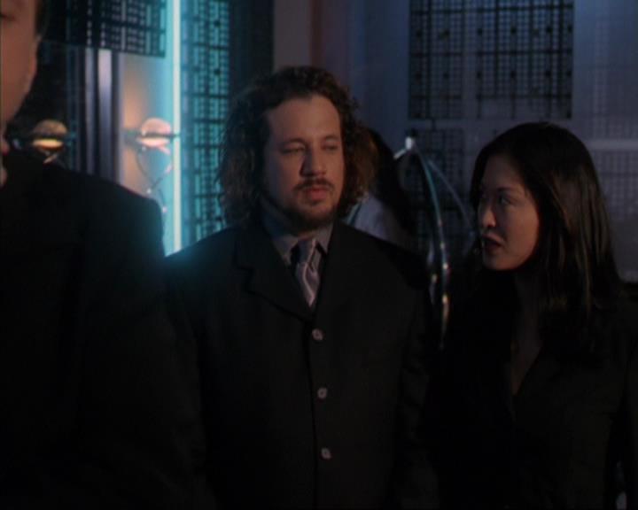 Charmed-Online-dot-319TheDemonWhoCameInFromTheCold0489.jpg