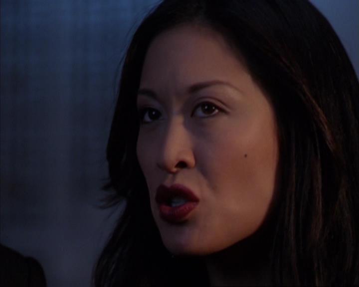 Charmed-Online-dot-319TheDemonWhoCameInFromTheCold0492.jpg