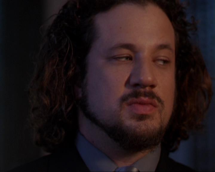 Charmed-Online-dot-319TheDemonWhoCameInFromTheCold0496.jpg