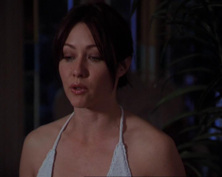 Charmed-Online-dot-319TheDemonWhoCameInFromTheCold0537.jpg