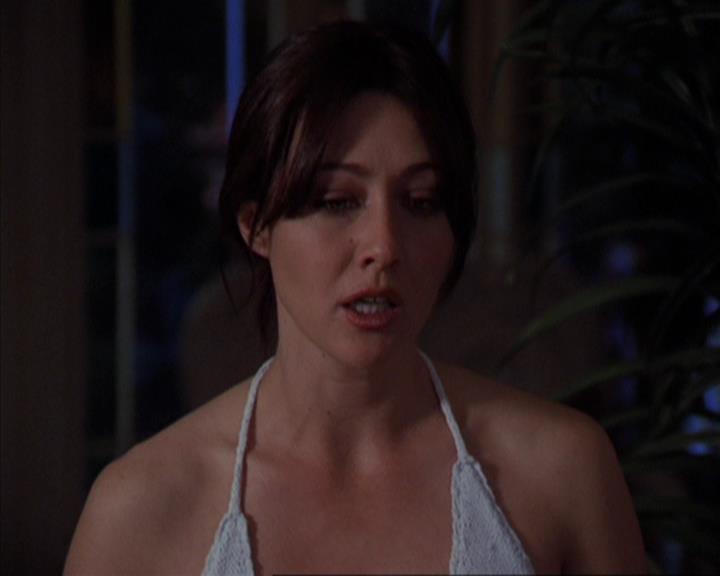 Charmed-Online-dot-319TheDemonWhoCameInFromTheCold0544.jpg