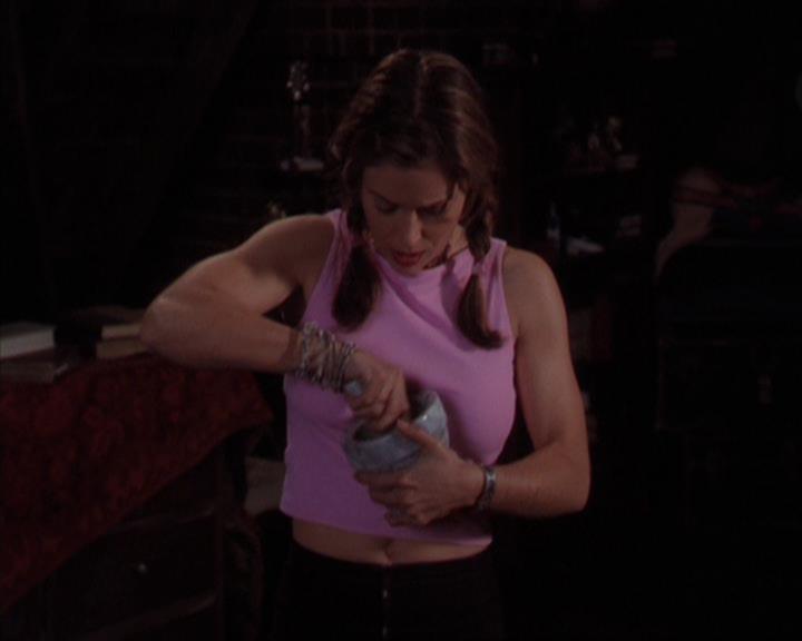 Charmed-Online-dot-319TheDemonWhoCameInFromTheCold0567.jpg Charmed-Online-dot-319TheDemonWhoCameInFromTheCold0567.jpg