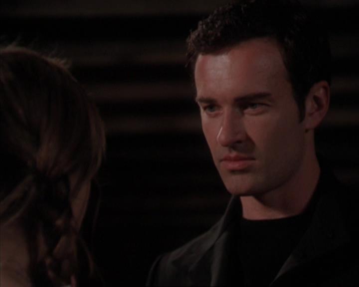 Charmed-Online-dot-319TheDemonWhoCameInFromTheCold0601.jpg