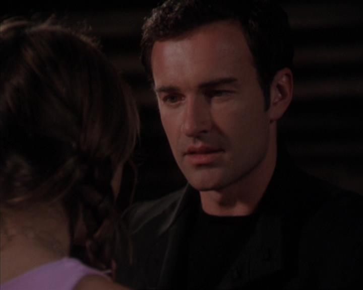 Charmed-Online-dot-319TheDemonWhoCameInFromTheCold0613.jpg