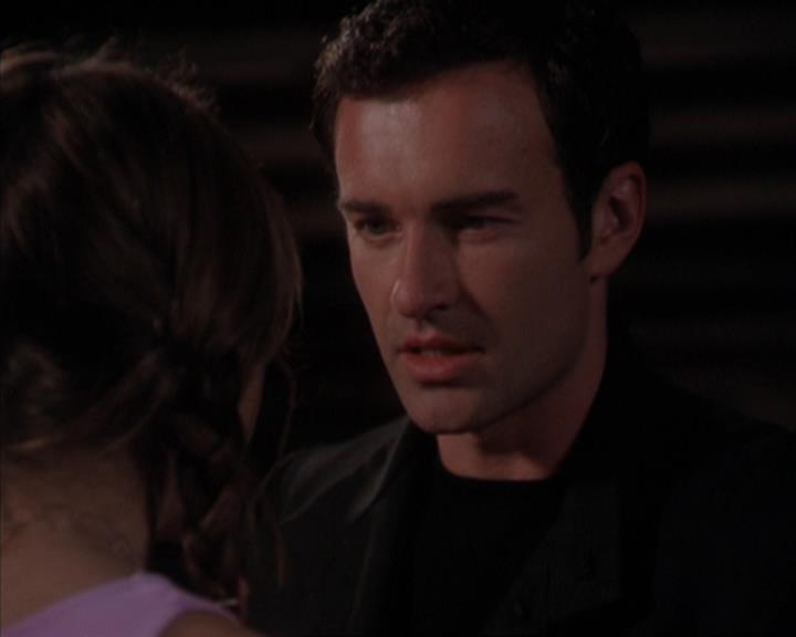 Charmed-Online-dot-319TheDemonWhoCameInFromTheCold0614.jpg Charmed-Online-dot-319TheDemonWhoCameInFromTheCold0614.jpg