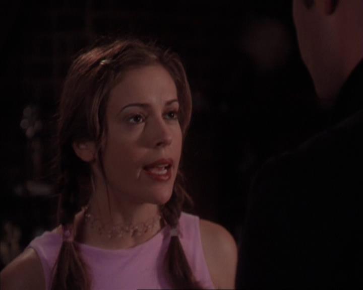 Charmed-Online-dot-319TheDemonWhoCameInFromTheCold0622.jpg