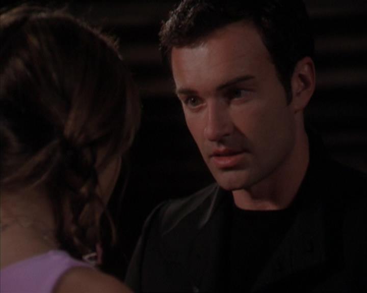 Charmed-Online-dot-319TheDemonWhoCameInFromTheCold0641.jpg