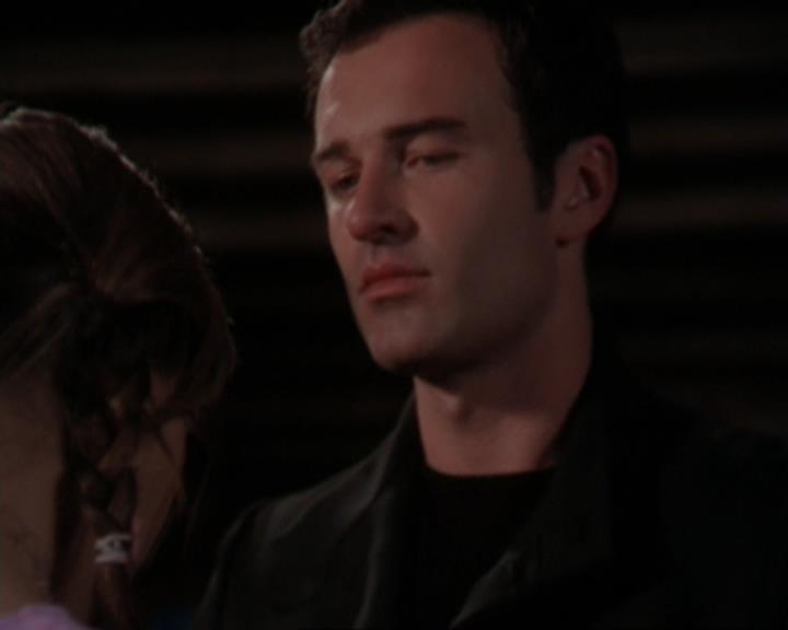 Charmed-Online-dot-319TheDemonWhoCameInFromTheCold0656.jpg