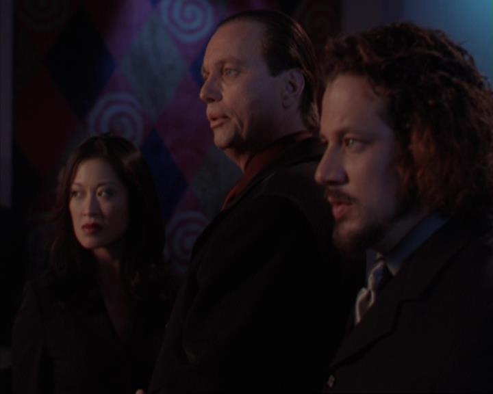 Charmed-Online-dot-319TheDemonWhoCameInFromTheCold0674.jpg