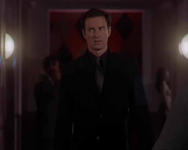 Charmed-Online-dot-319TheDemonWhoCameInFromTheCold0676.jpg