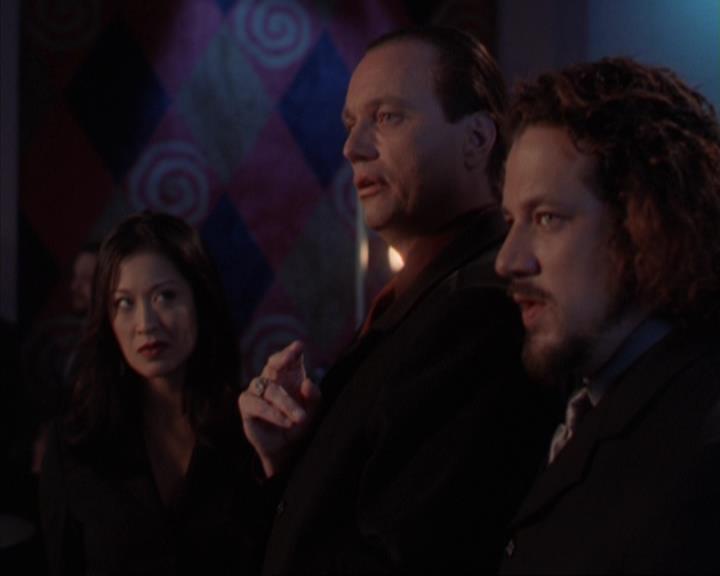 Charmed-Online-dot-319TheDemonWhoCameInFromTheCold0682.jpg