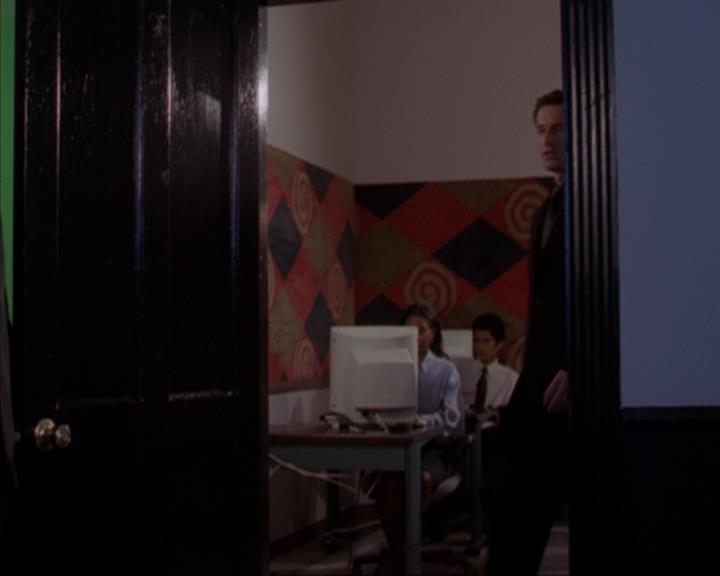 Charmed-Online-dot-319TheDemonWhoCameInFromTheCold0683.jpg