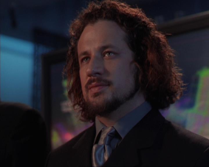 Charmed-Online-dot-319TheDemonWhoCameInFromTheCold0712.jpg