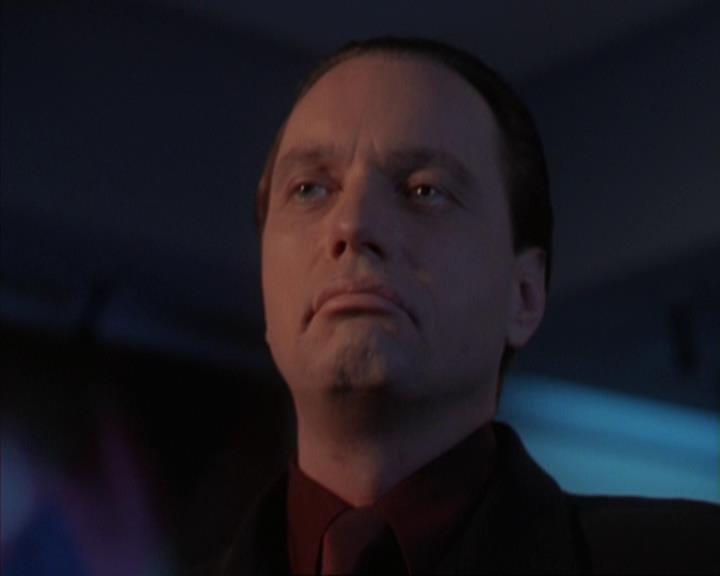 Charmed-Online-dot-319TheDemonWhoCameInFromTheCold0716.jpg