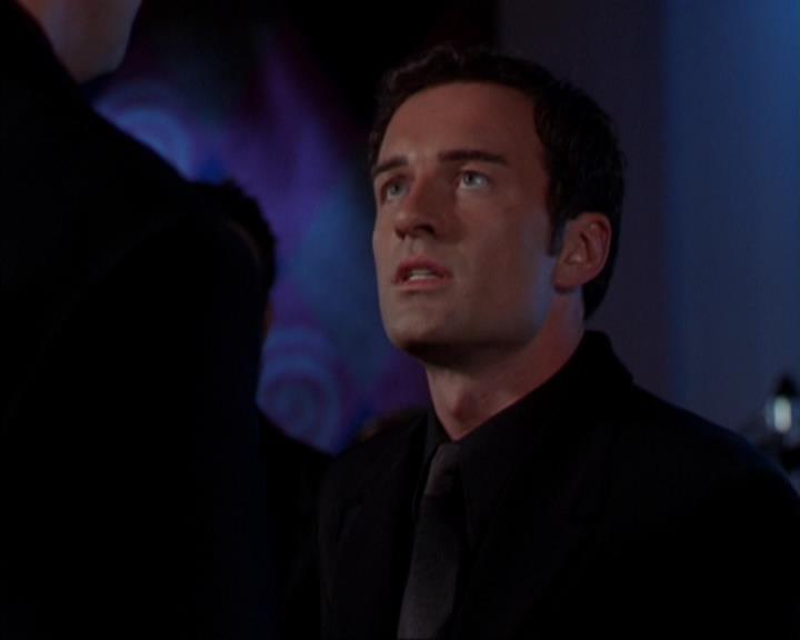 Charmed-Online-dot-319TheDemonWhoCameInFromTheCold0784.jpg