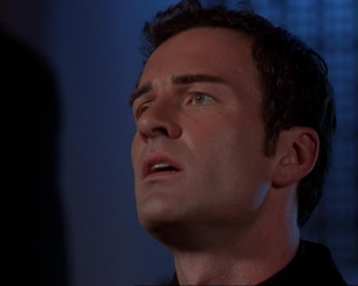 Charmed-Online-dot-319TheDemonWhoCameInFromTheCold0789.jpg