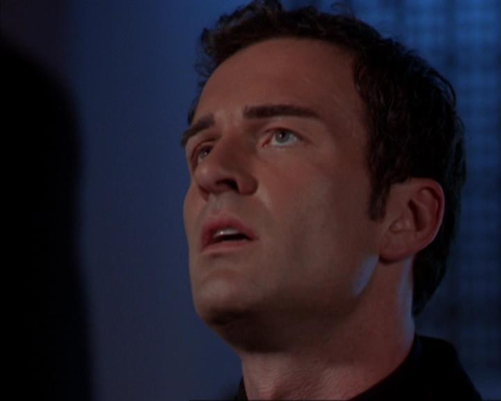 Charmed-Online-dot-319TheDemonWhoCameInFromTheCold0790.jpg