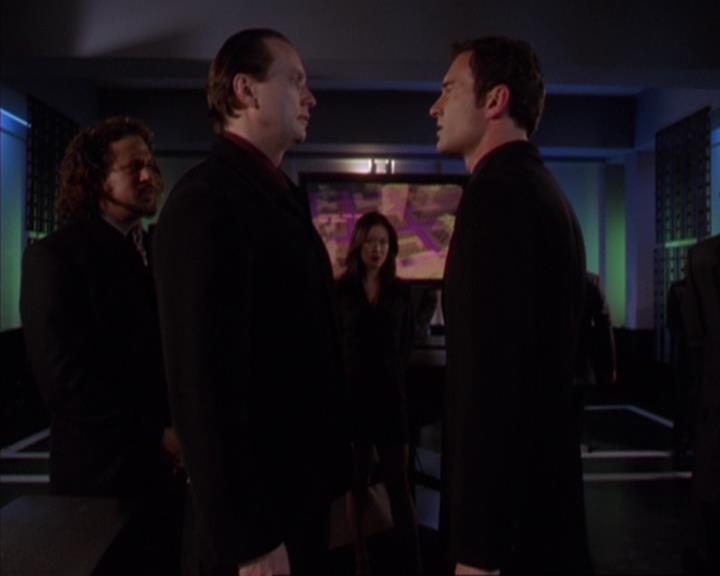 Charmed-Online-dot-319TheDemonWhoCameInFromTheCold0792.jpg