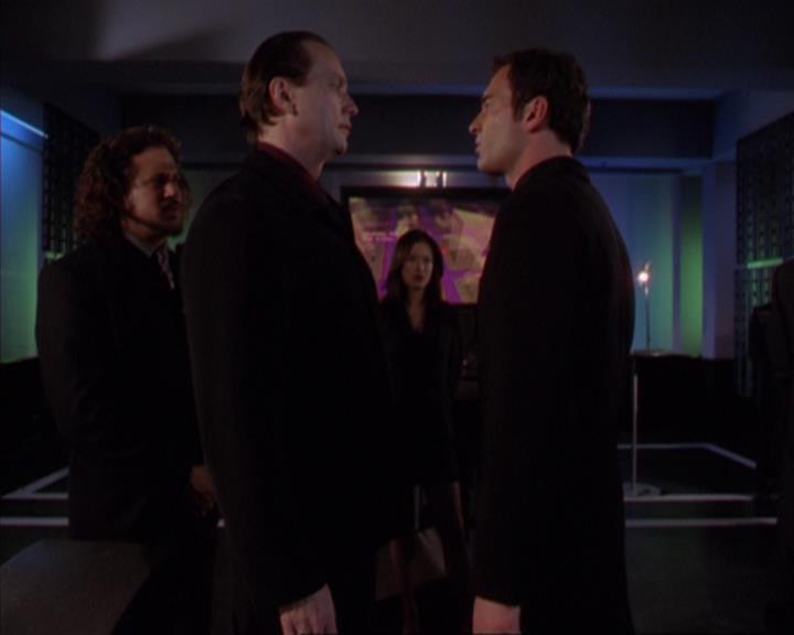 Charmed-Online-dot-319TheDemonWhoCameInFromTheCold0794.jpg