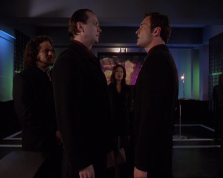 Charmed-Online-dot-319TheDemonWhoCameInFromTheCold0795.jpg