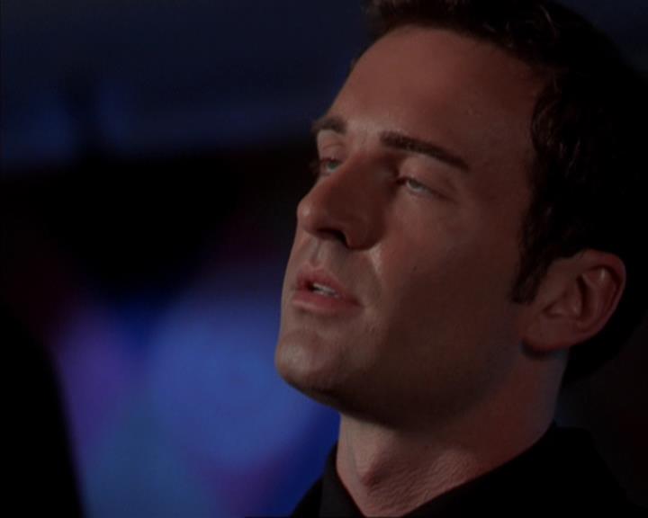 Charmed-Online-dot-319TheDemonWhoCameInFromTheCold0798.jpg