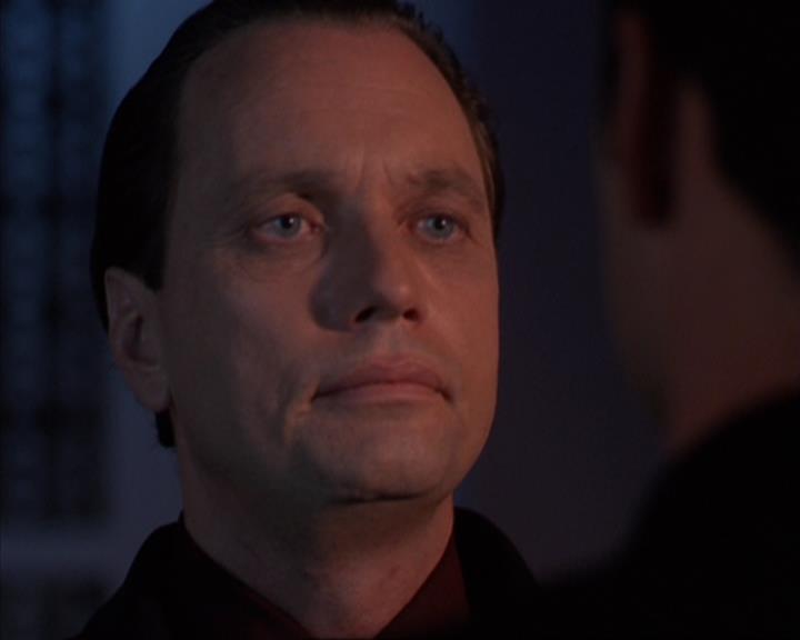 Charmed-Online-dot-319TheDemonWhoCameInFromTheCold0804.jpg