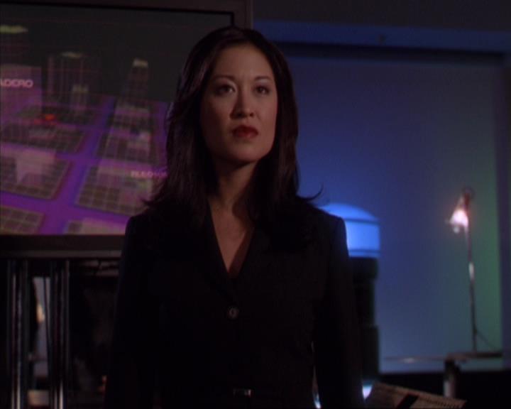 Charmed-Online-dot-319TheDemonWhoCameInFromTheCold0837.jpg