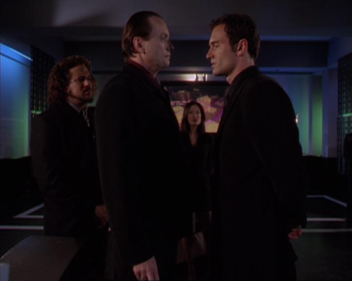 Charmed-Online-dot-319TheDemonWhoCameInFromTheCold0840.jpg