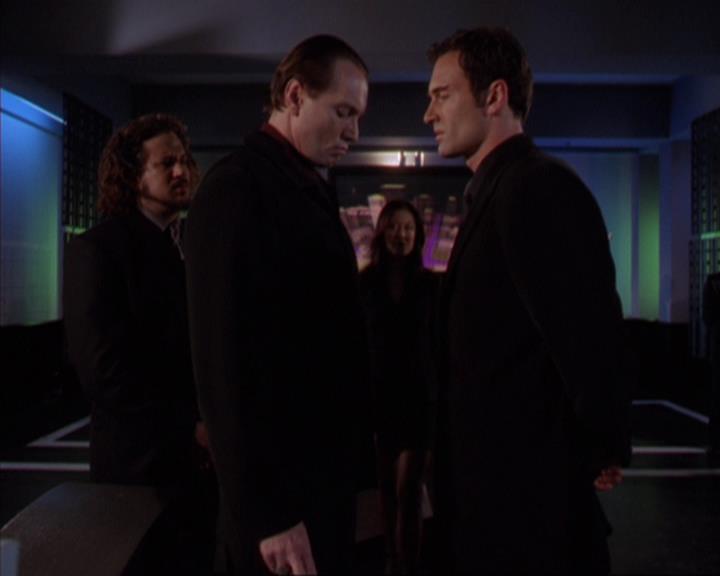 Charmed-Online-dot-319TheDemonWhoCameInFromTheCold0843.jpg